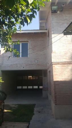 SENSACIONAL CHALET CON DETALLES A TERMINAR
