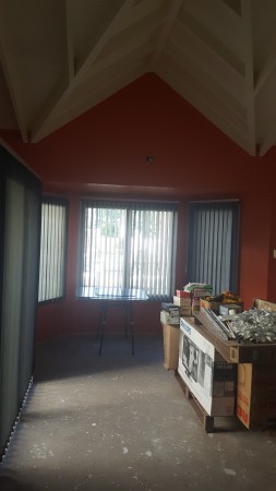 SENSACIONAL CHALET CON DETALLES A TERMINAR