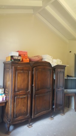 SENSACIONAL CHALET CON DETALLES A TERMINAR