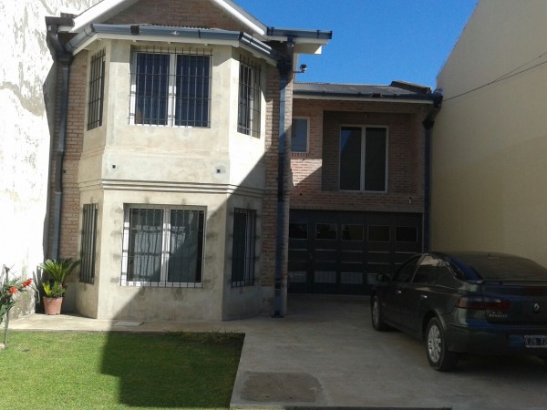 SENSACIONAL CHALET CON DETALLES A TERMINAR