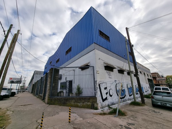 GALPON/DEPOSITO CON OFICINAS Y VESTUARIOS