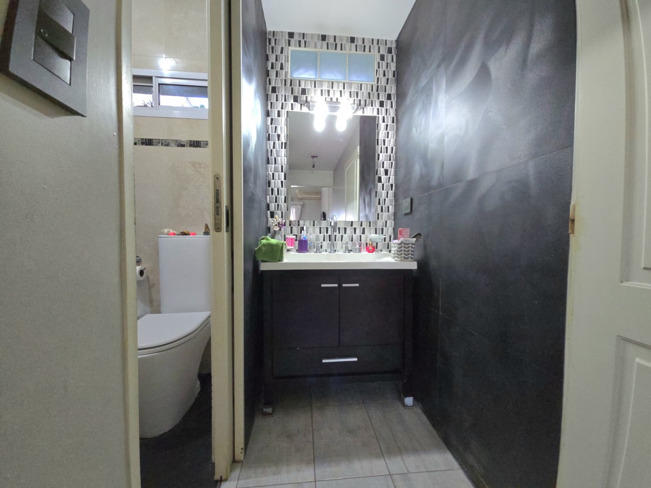 AMPLIA Y MODERNA CASA DE 5 AMBIENTES