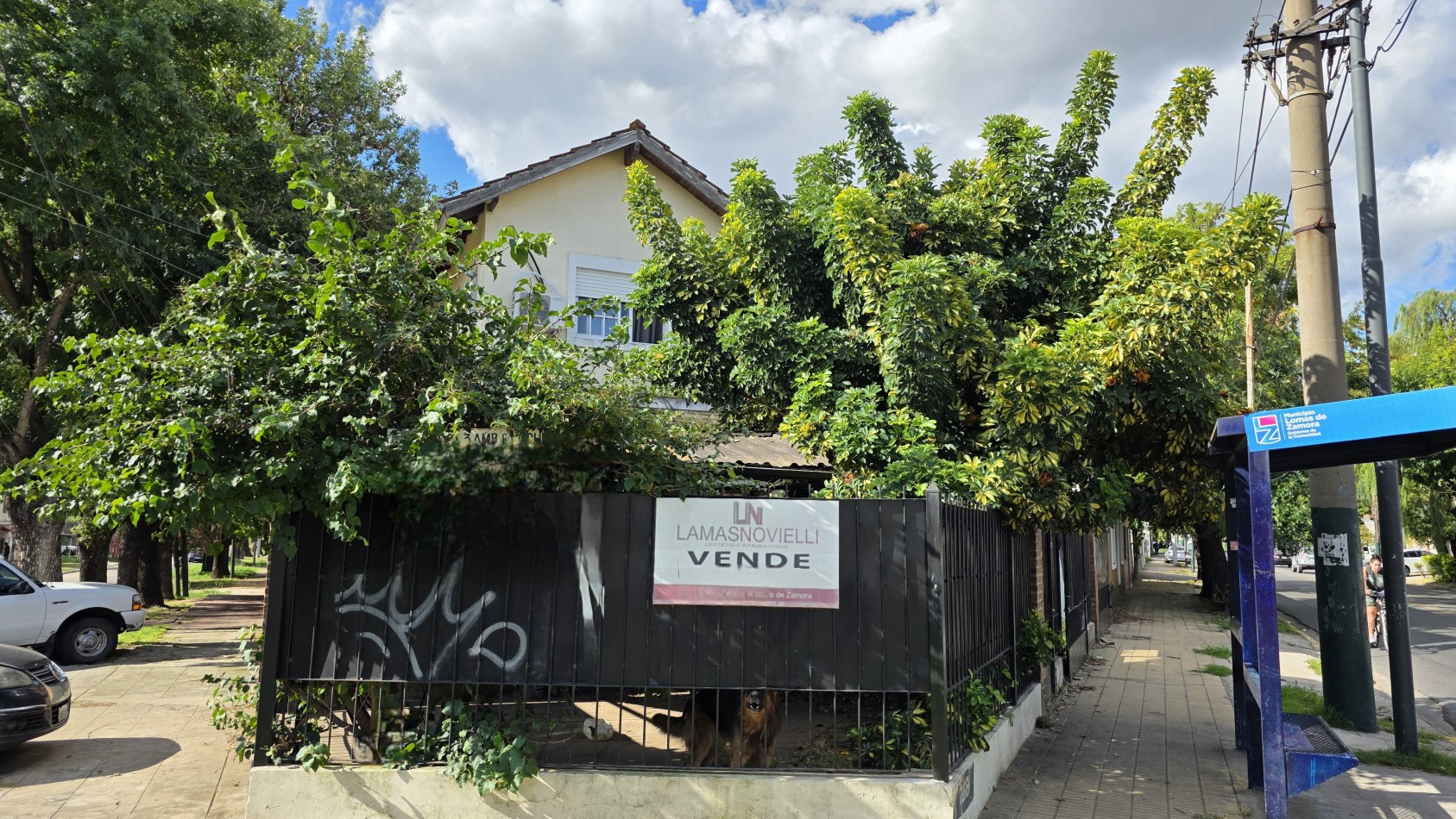 3 AMBIENTES CON COCHERA Y PATIO