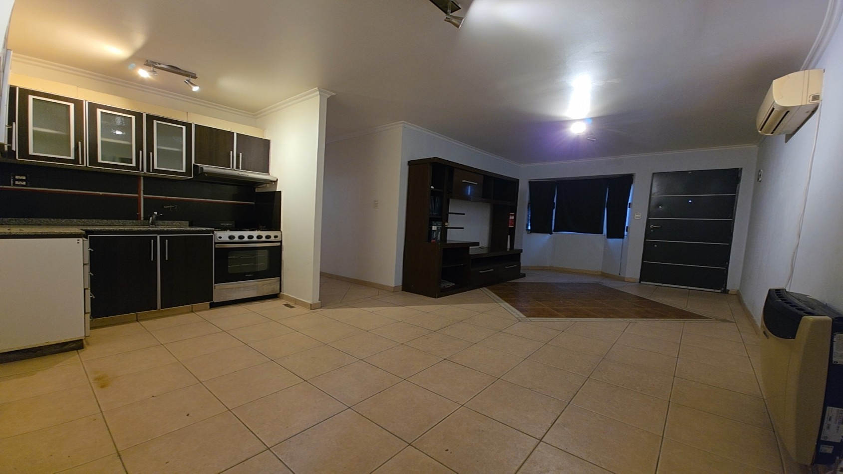 DEPARTAMENTO 4 AMBIENTES CON PATIO, SIN EXPENSAS