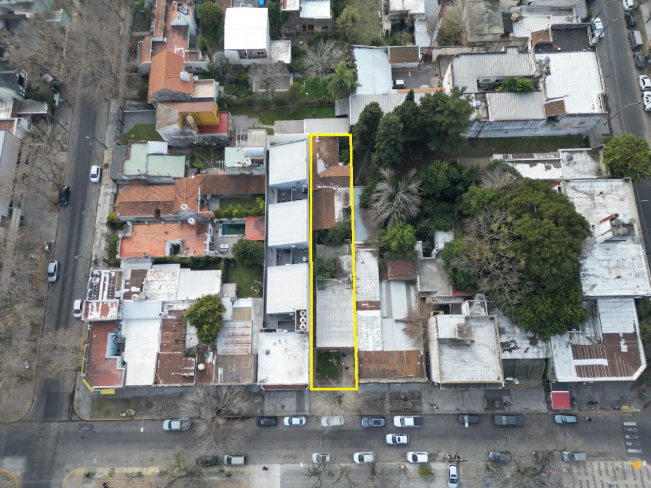 LOTE CON PROPIEDAD A DEMOLER