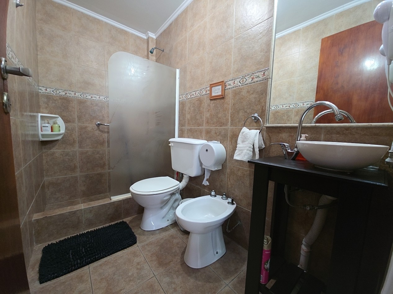 OPORTUNIDAD DE INVERSION, COMPLEJO DE 5 CABAÑAS A METROS DE LA LAGUNA + POSIBILIDAD DE CASA LINDERA