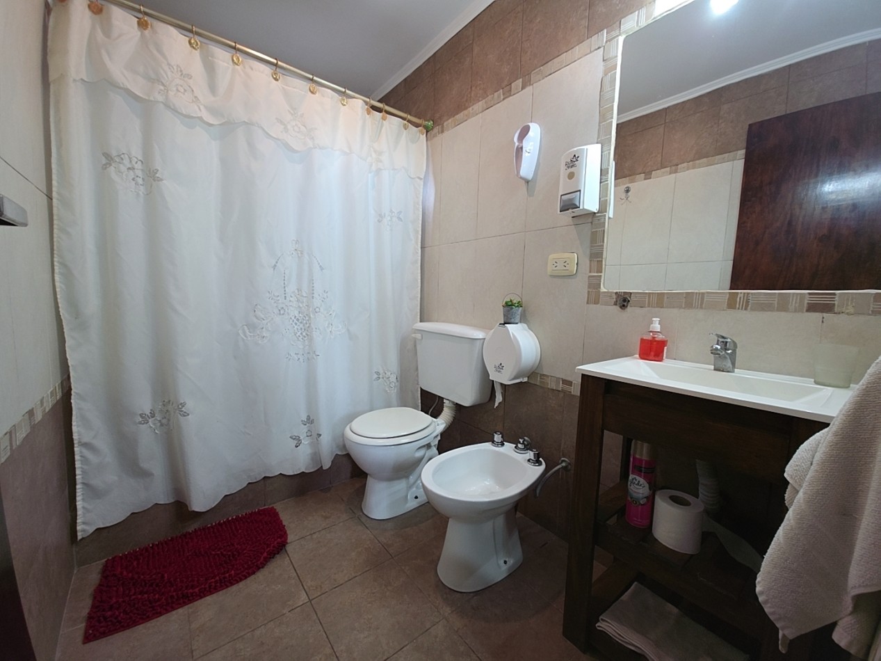 OPORTUNIDAD DE INVERSION, COMPLEJO DE 5 CABAÑAS A METROS DE LA LAGUNA + POSIBILIDAD DE CASA LINDERA