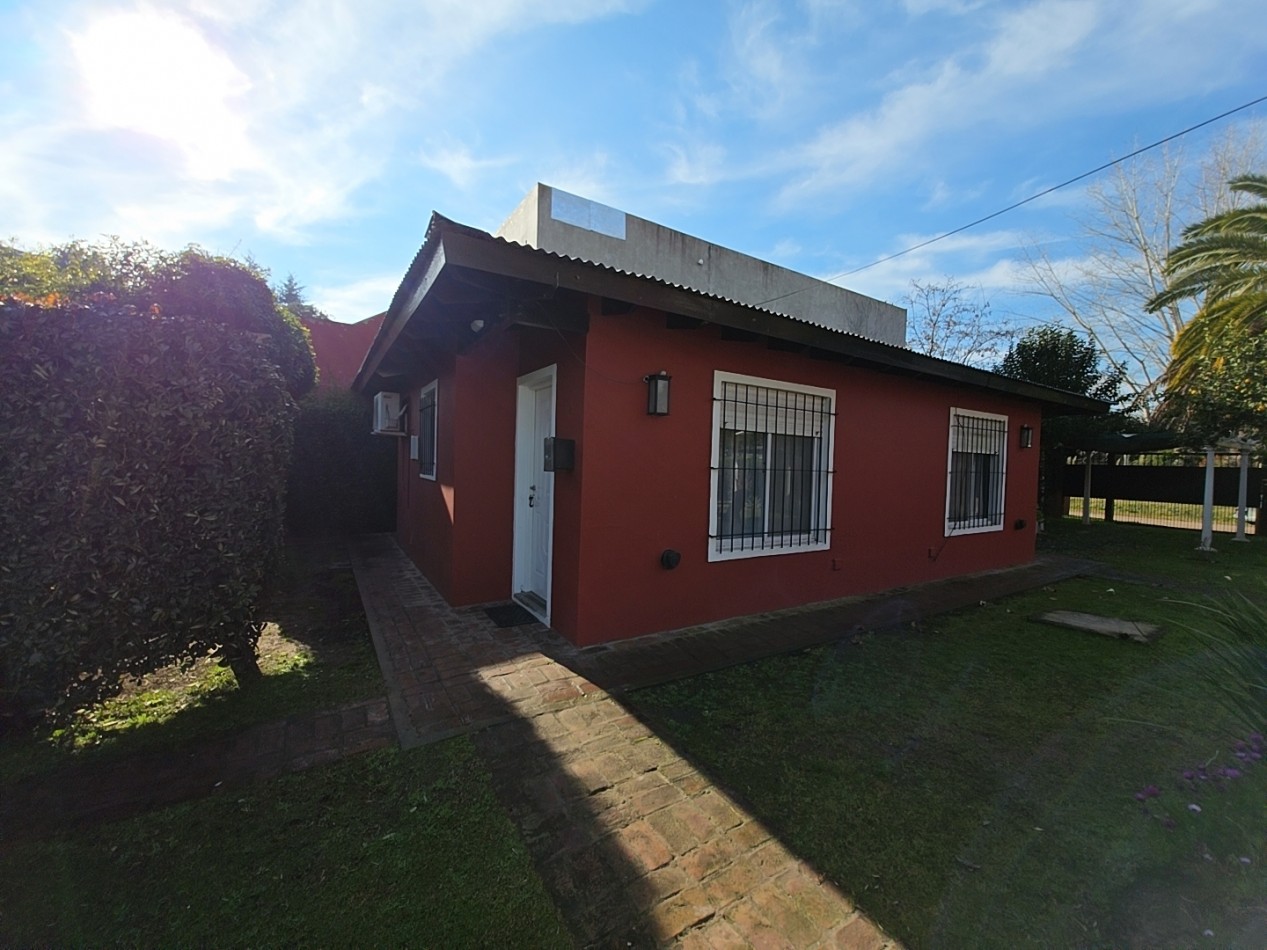 OPORTUNIDAD DE INVERSION, COMPLEJO DE 5 CABAÑAS A METROS DE LA LAGUNA + POSIBILIDAD DE CASA LINDERA