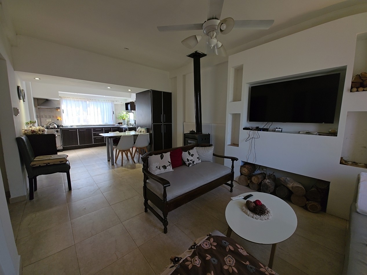 OPORTUNIDAD DE INVERSION, COMPLEJO DE 5 CABAÑAS A METROS DE LA LAGUNA + POSIBILIDAD DE CASA LINDERA