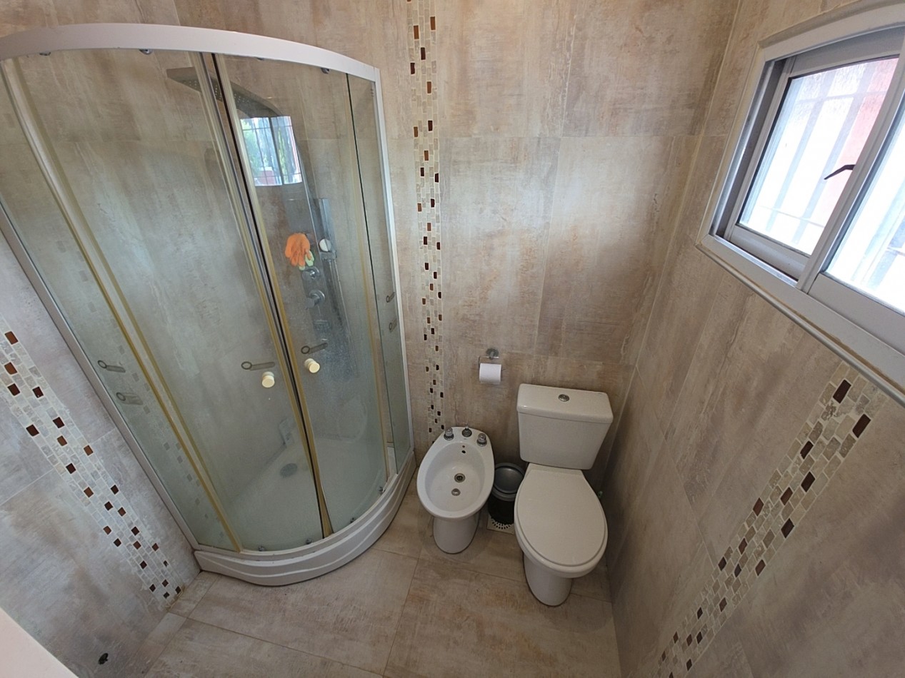 OPORTUNIDAD DE INVERSION, COMPLEJO DE 5 CABAÑAS A METROS DE LA LAGUNA + POSIBILIDAD DE CASA LINDERA