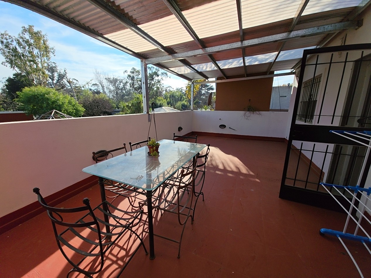 OPORTUNIDAD DE INVERSION, COMPLEJO DE 5 CABAÑAS A METROS DE LA LAGUNA + POSIBILIDAD DE CASA LINDERA