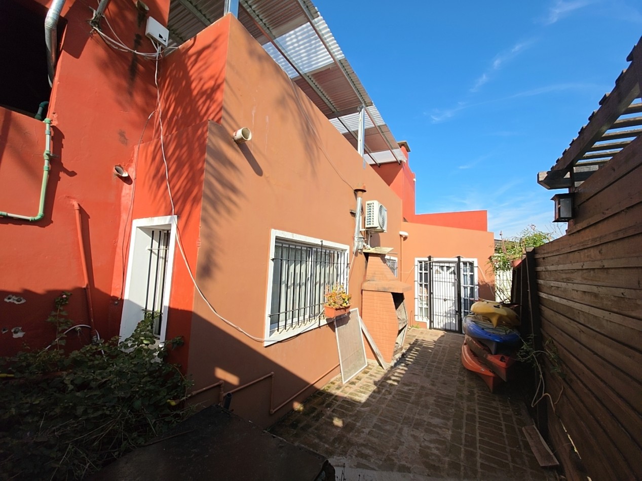 OPORTUNIDAD DE INVERSION, COMPLEJO DE 5 CABAÑAS A METROS DE LA LAGUNA + POSIBILIDAD DE CASA LINDERA