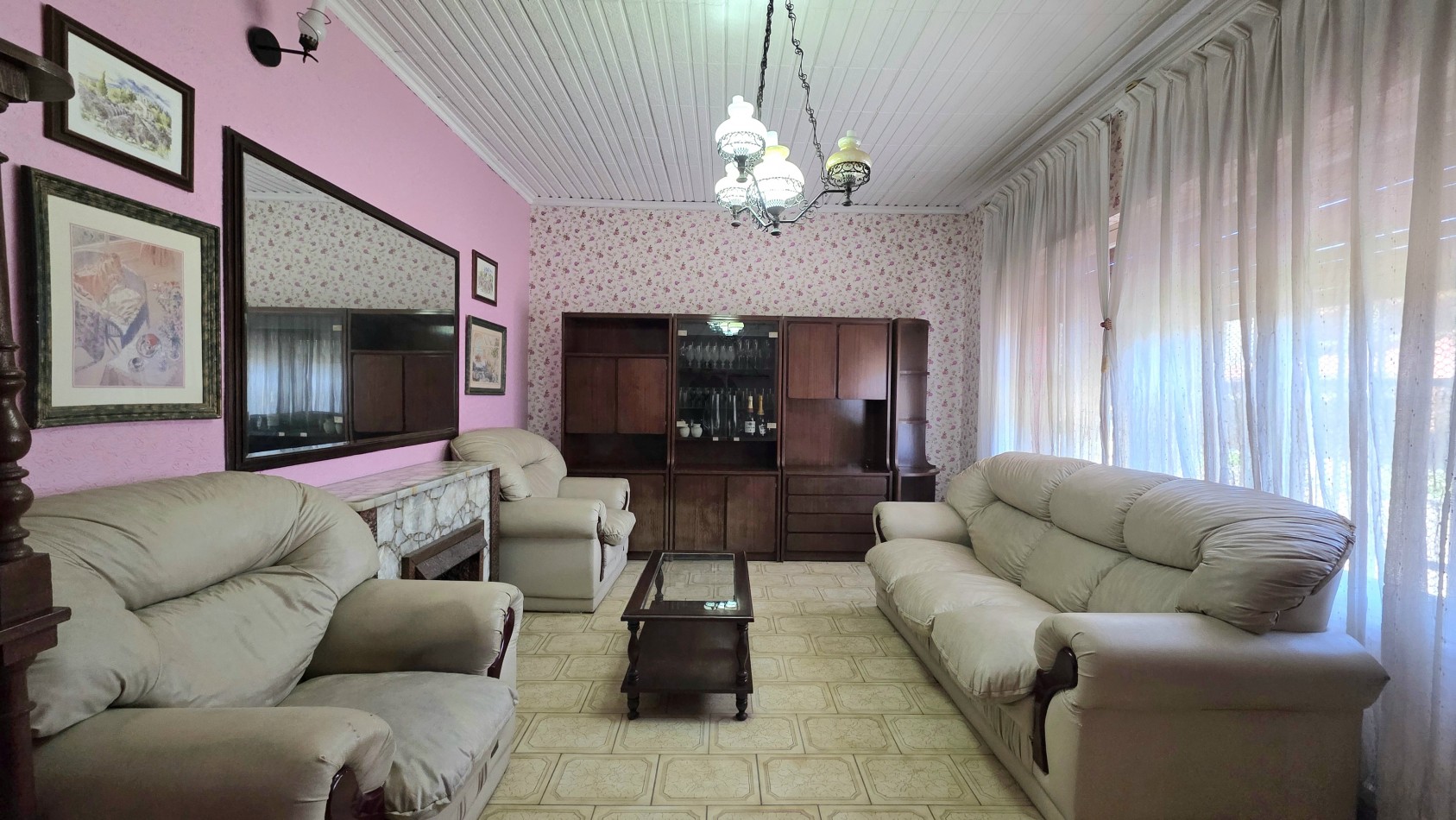 CASA 4 AMBIENTES CON FONDO