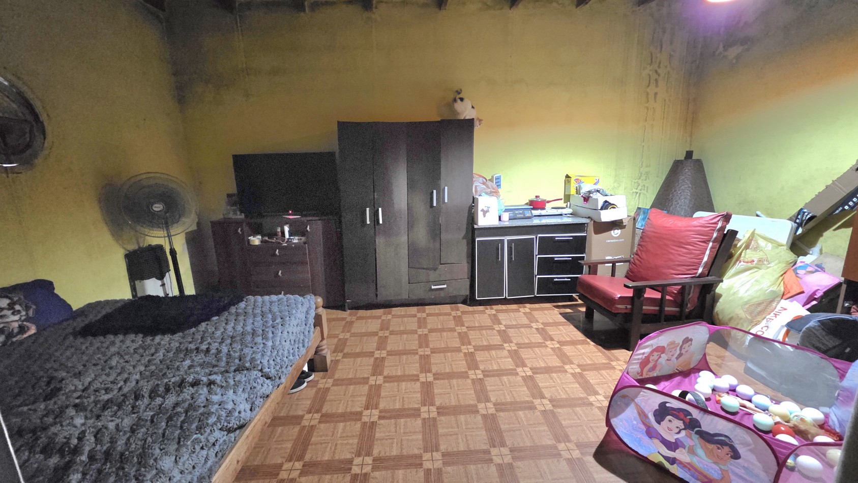 CASA + DEPARTAMENTO