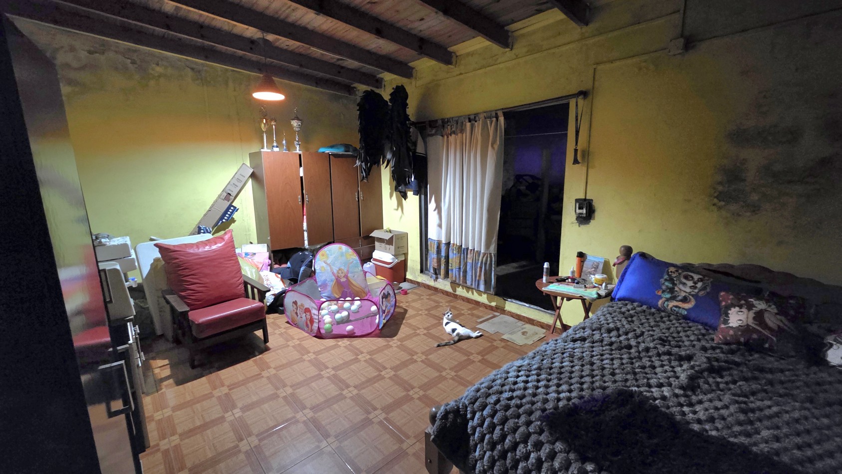 CASA + DEPARTAMENTO