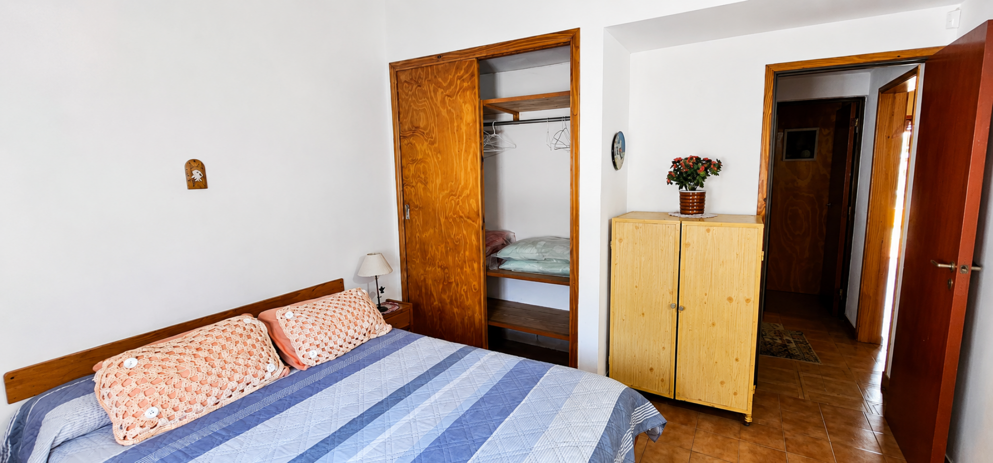 CASA EN VENTA EN LAS TONINAS A 6 CUADRAS DEL MAR - LOTE 10x40 - GAS NATURAL - GRAN POTENCIAL
