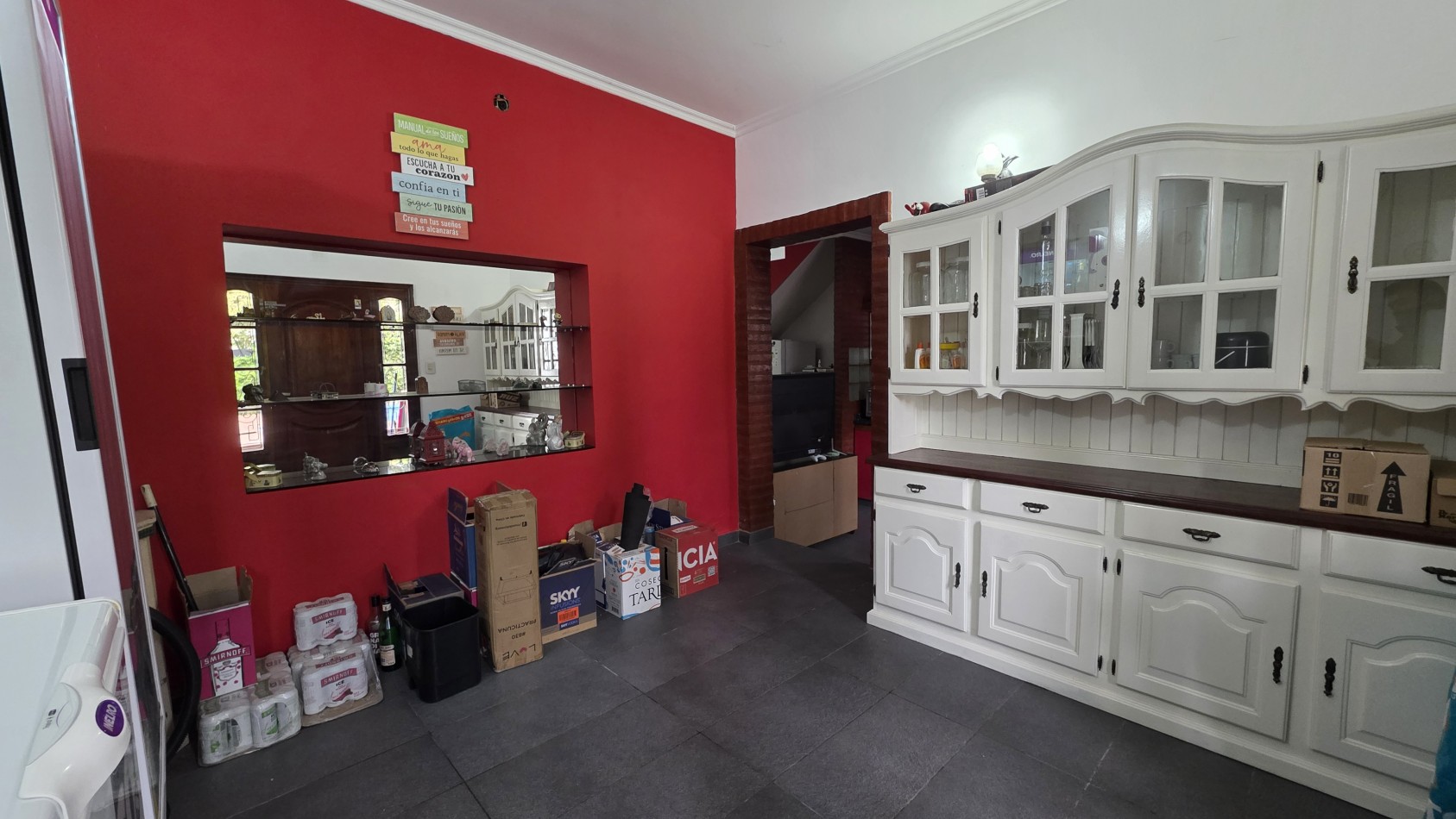 CASA 6 AMBIENTES CON PILETA