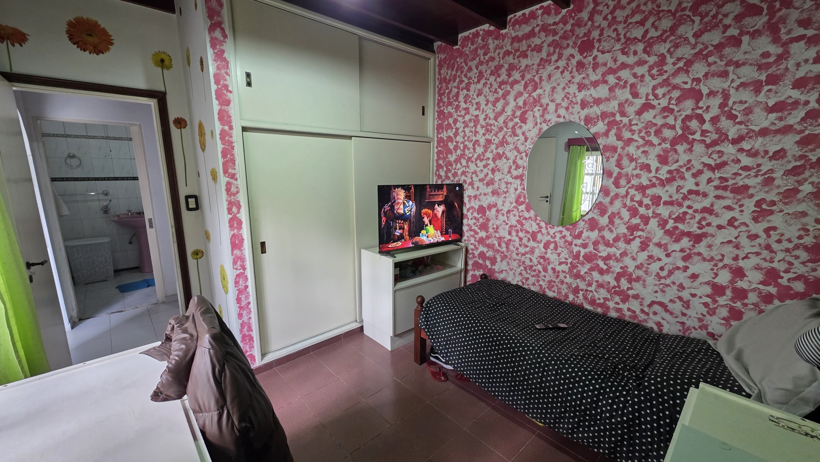 CASA 6 AMBIENTES CON PILETA