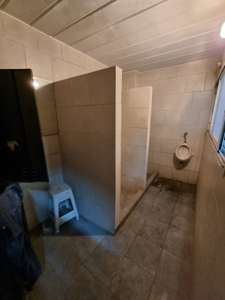 GALPON/DEPOSITO CON OFICINAS Y VESTUARIOS